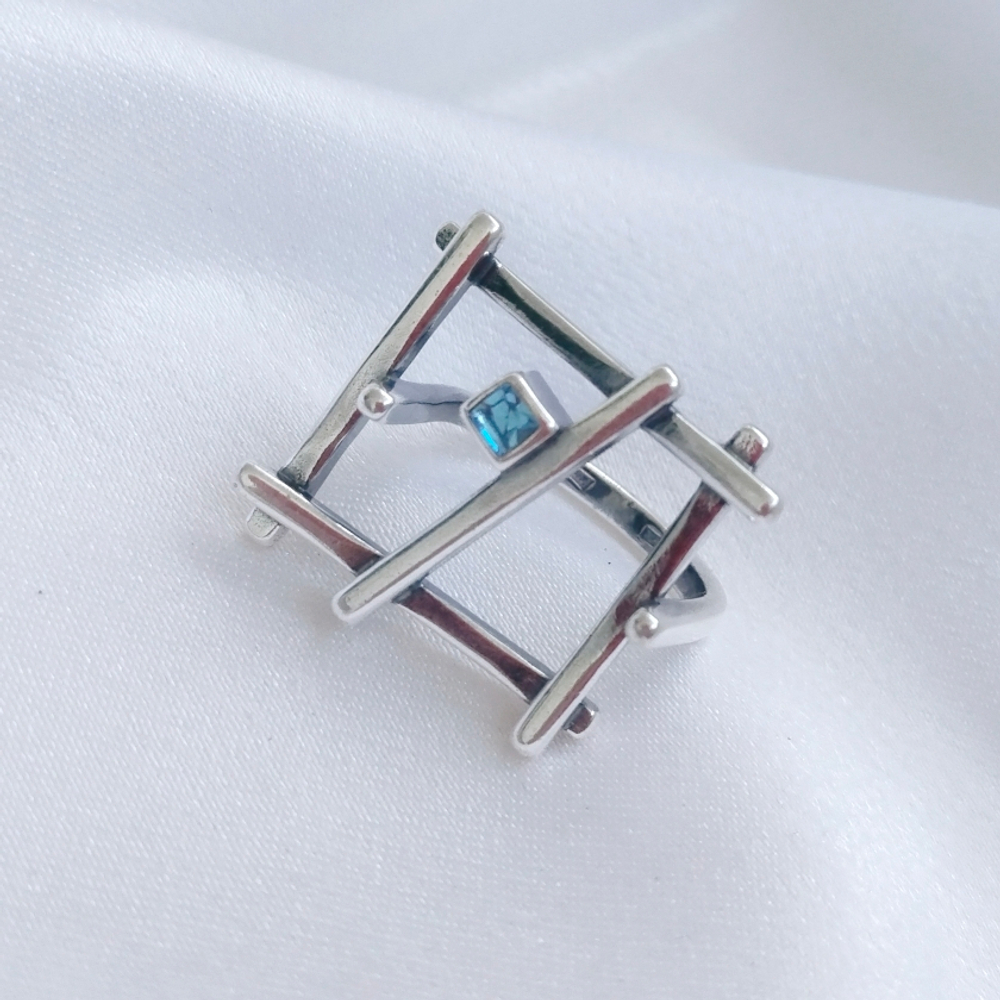 "Аварис" кольцо из коллекции "Линия судьбы" от Jenavi