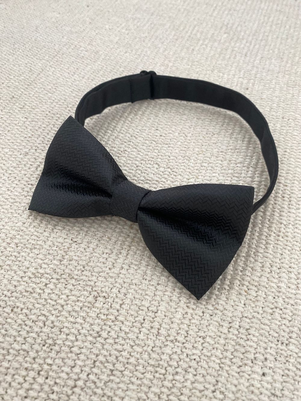 Галстук-бабочка (черная)