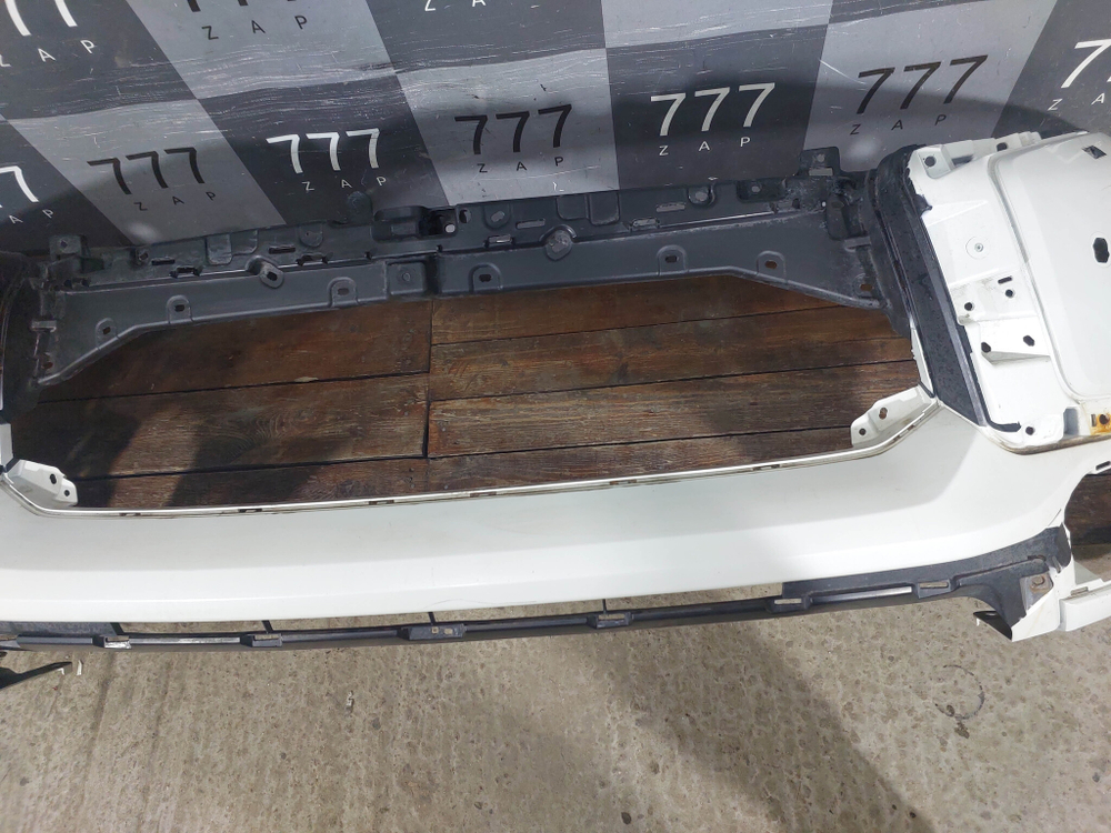 Бампер передний Mitsubishi Pajero Sport 3 15-21 Б/У Оригинал 6400H065