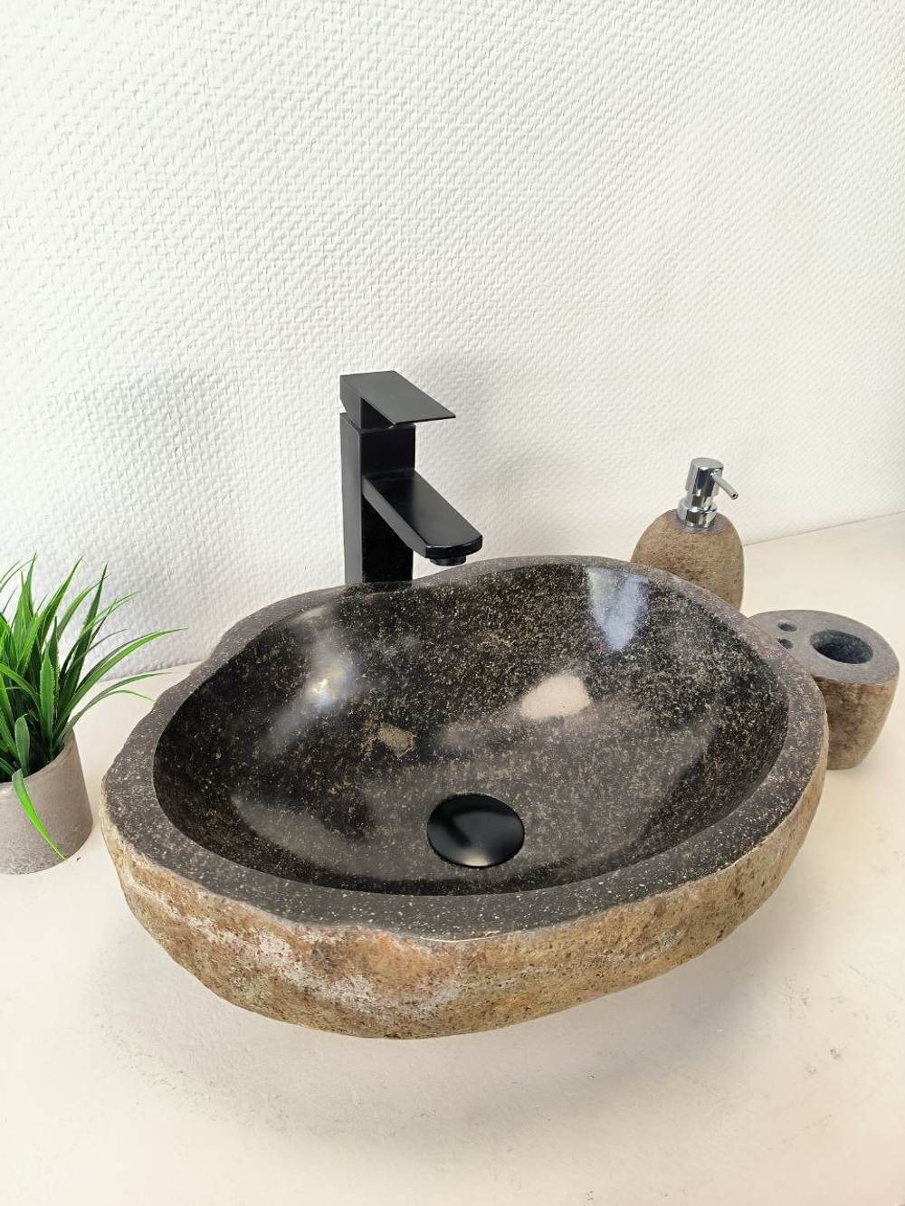 Раковина из речного камня RS-65995 46х33х15 из натурального камня