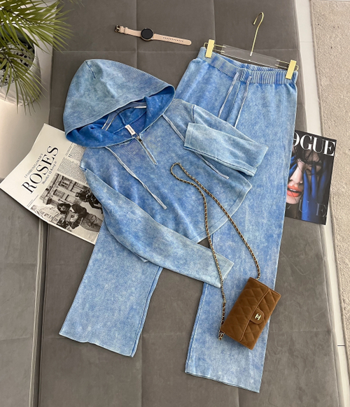 ОПТОМ костюм женский двойка голубой размеры 42-50