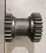 Блок шестерен заднего хода (C/О 24х25) 236-1701082