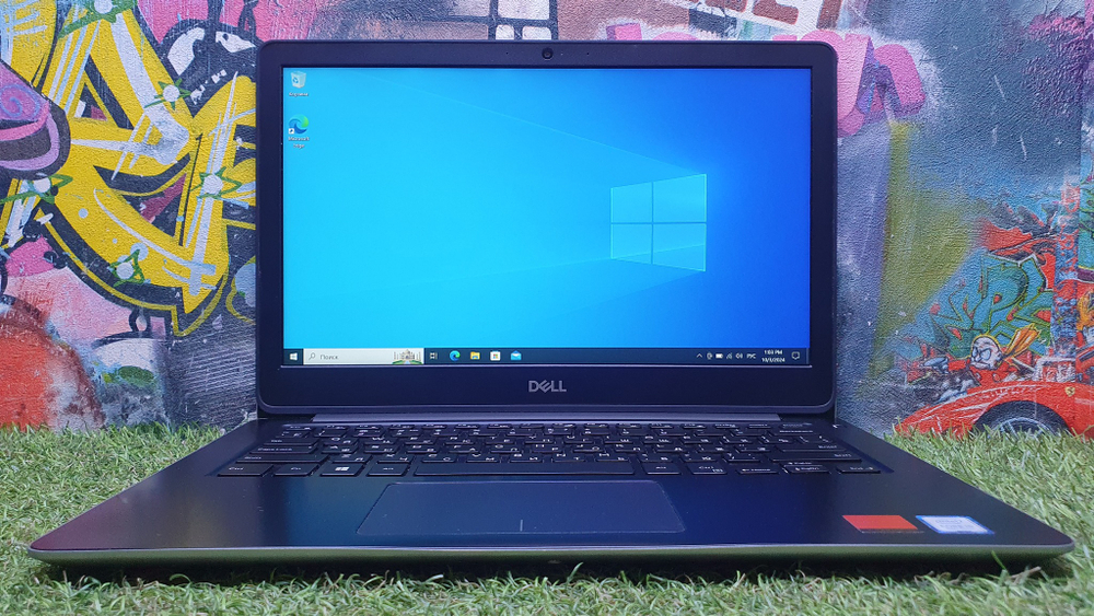 Ноутбук Dell i5-8/8Gb/530 2Gb/FHD/P87G P87G001/Windows 10