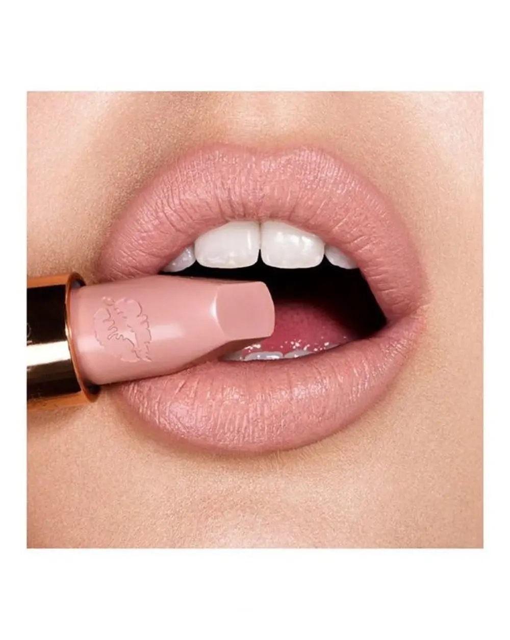 Charlotte Tilbury Hot Lips Lipstick Kim K.W. Помада для губ