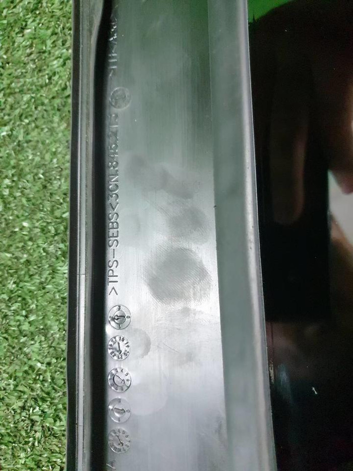 Форточка двери задняя левая VW Teramont (2017-н.в.)