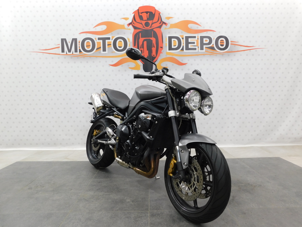 Triumph Street Triple R 038277