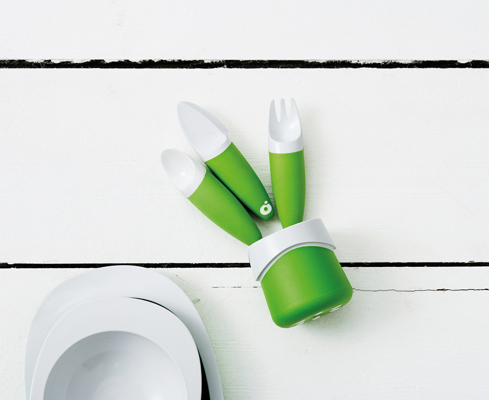 Набор столовых приборов детский зелёный