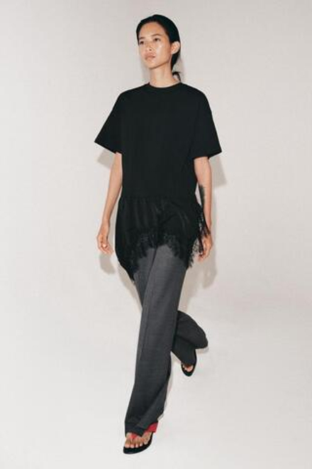 ZARA ФУТБОЛКА С КРУЖЕВНОЙ ОТДЕЛКОЙ, ЧЕРНЫЙ