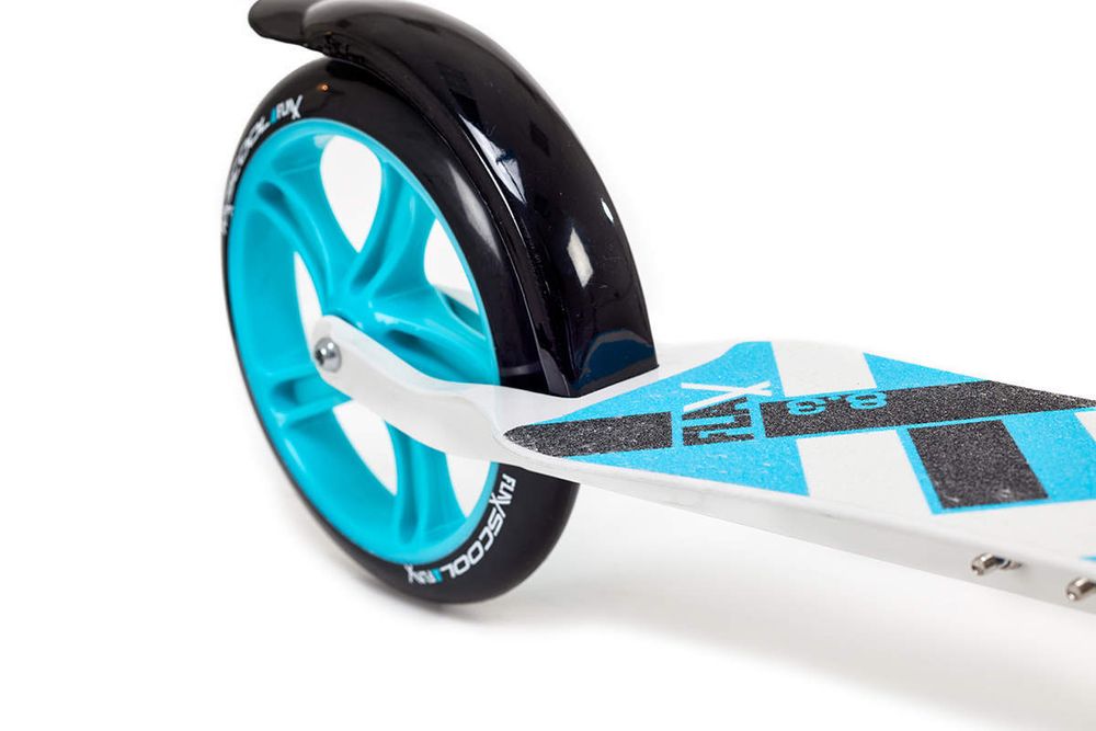 Самокат Scool flax 8.3