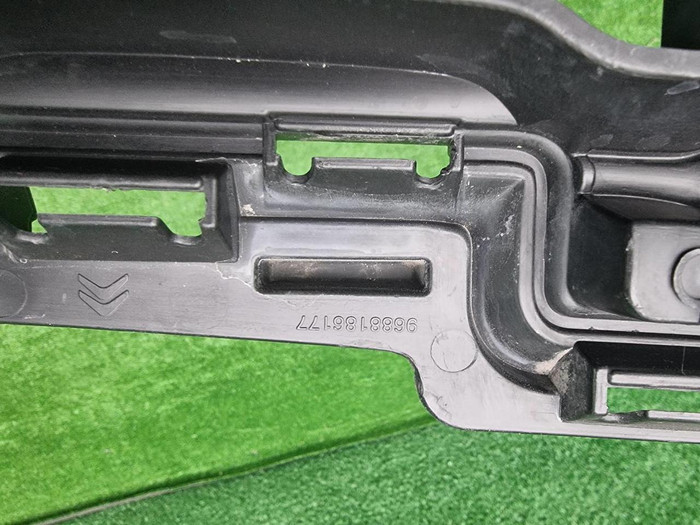 Решетка переднего бампера Citroen DS4 (2010-2015)