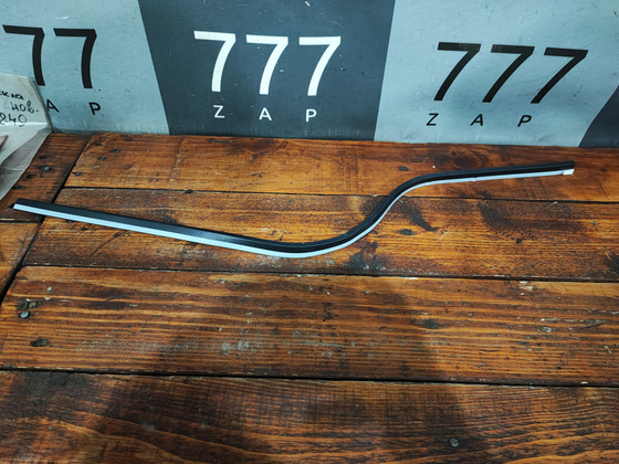 Молдинг заднего стекла правый Mazda 6 (GG) 02-08 Новое Оригинал GJ8J50612D