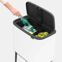Brabantia Контейнер для мусора Bo Touch 11 л + 23 л белый