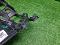 Кронштейн переднего бампера RH BMW 5er G30 (20-23)