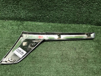 Молдинг фары правый Toyota Land Cruiser 200 15-21