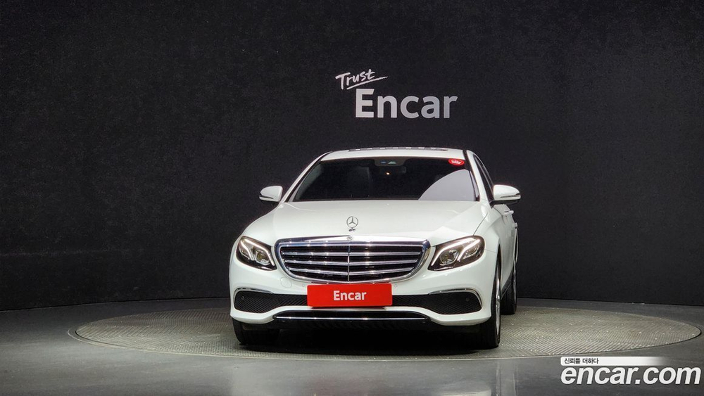 Mercedes-Benz E-Class W213 E220d 4MATIC Exclusive (11.2019)