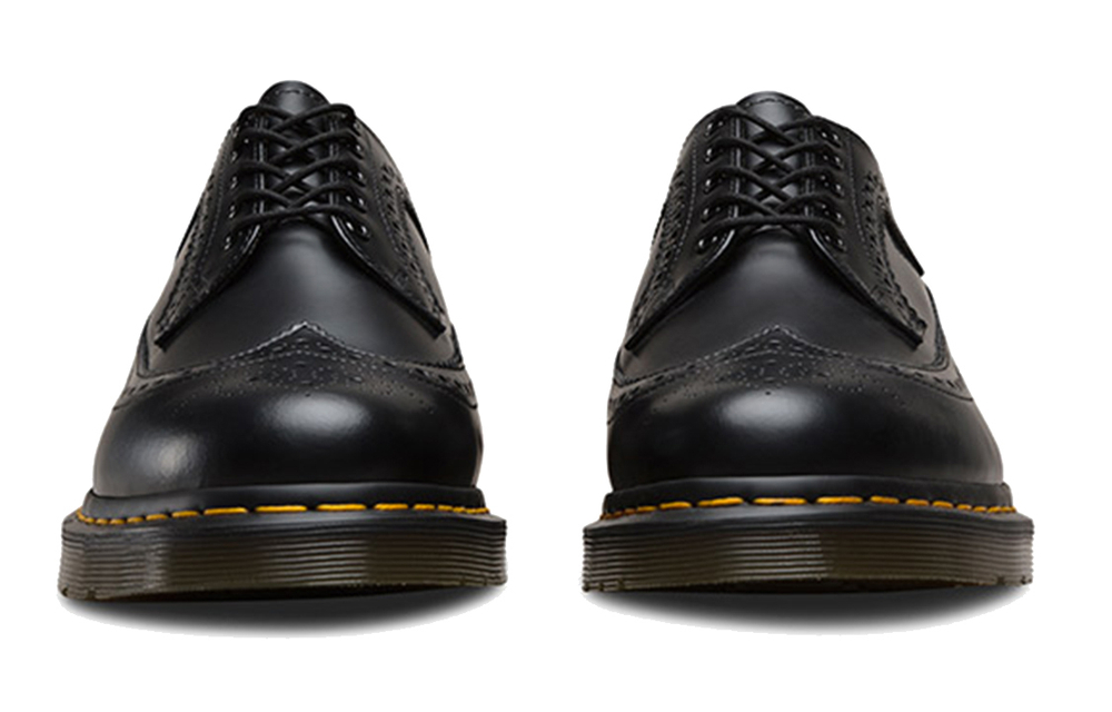 Dr Martens 3989 Smooth Leather Brogue