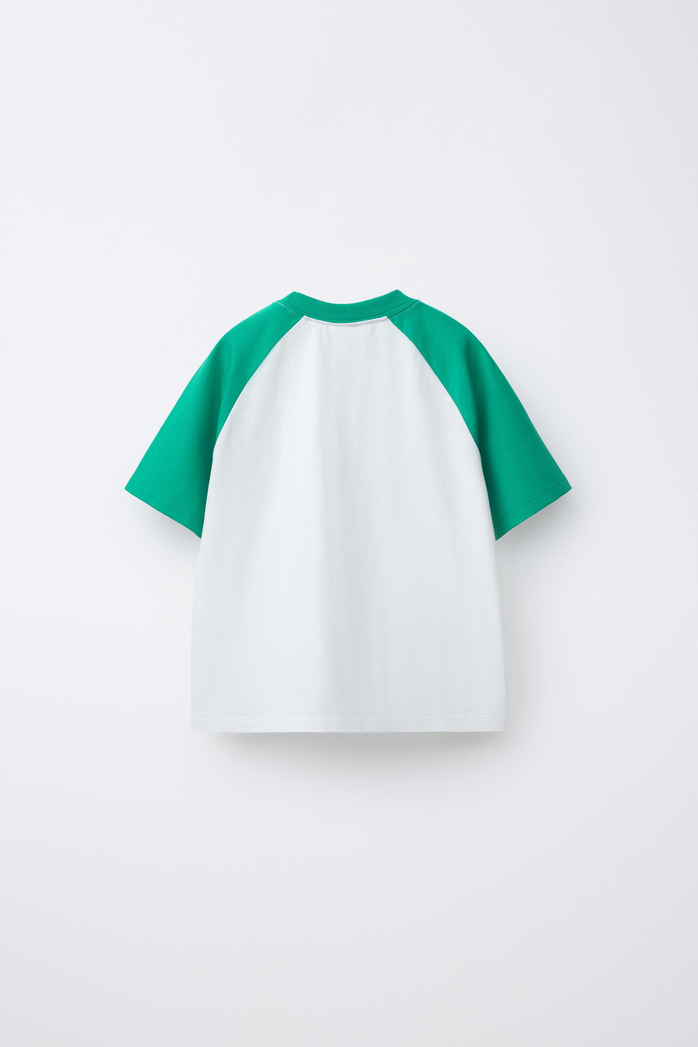 ZARA ФУТБОЛКА РЕГЛАН С ВЫШИВКОЙ SNOOPY PEANUTS™, БЕЛЫЙ