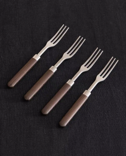 ZARA HOME НАБОР ИЗ 4 ВИЛОК С ПЛАСТИКОВЫМИ РУЧКАМИ, КОРИЧНЕВЫЙ