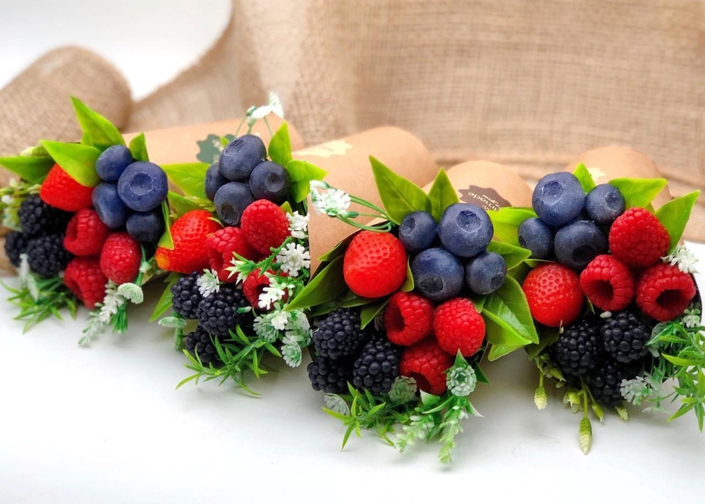 Смузи из ягод» мини-букет в крафт стаканчике подарок