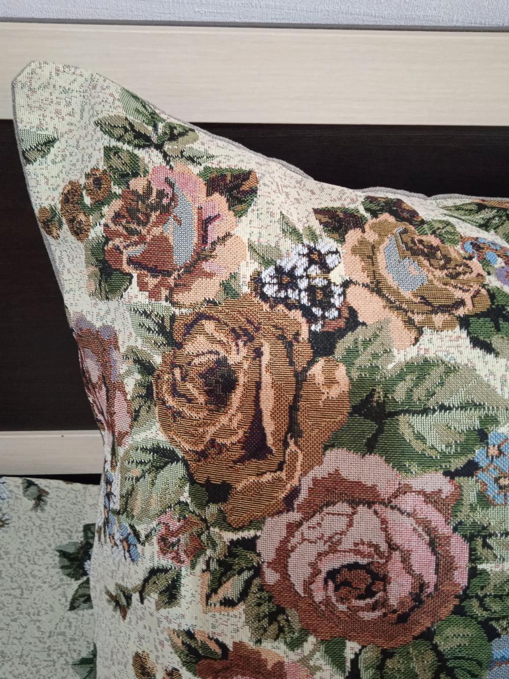 Декоративный гобеленовый чехол для интерьерной подушки Букет 68х47
