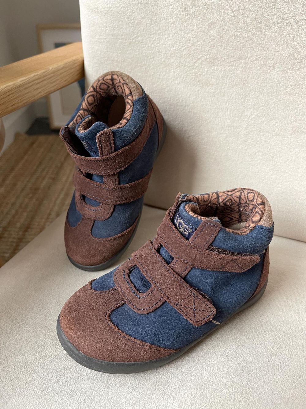 Ботинки UGG, 25,5
