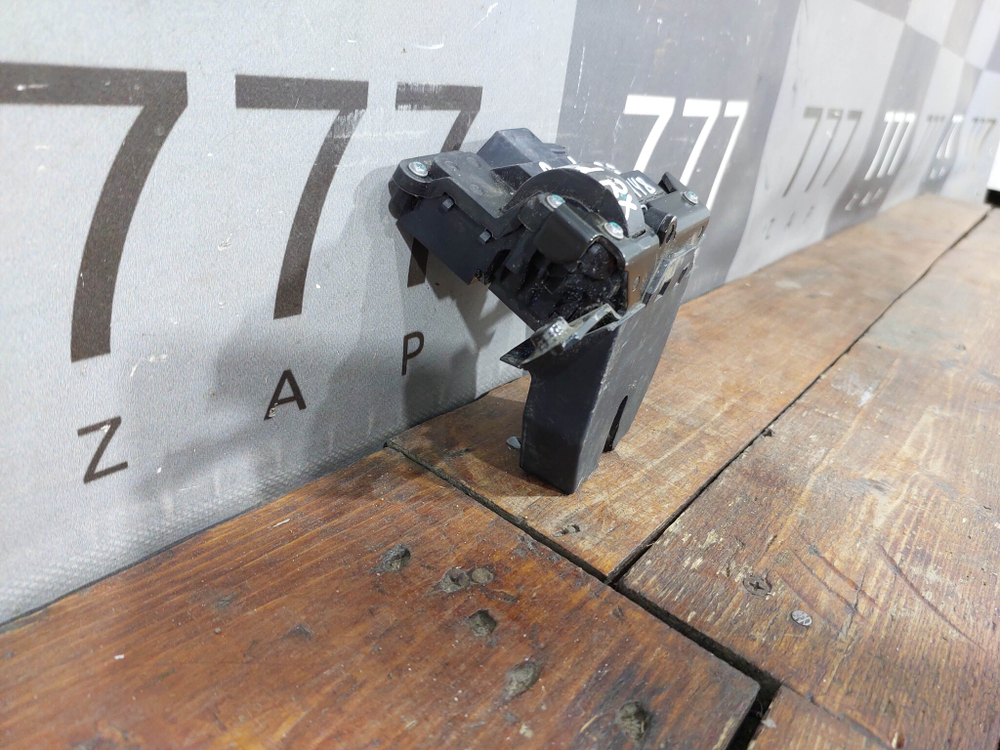 Замок крышки багажника Omoda C5 22-нв Б/У Оригинал 554001715AA