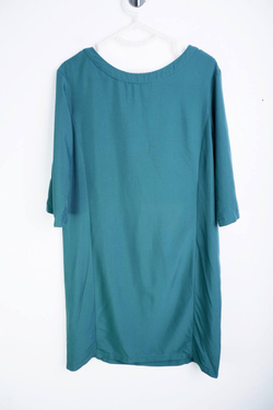 Платье Incity прямого кроя, визуально на 44 размер