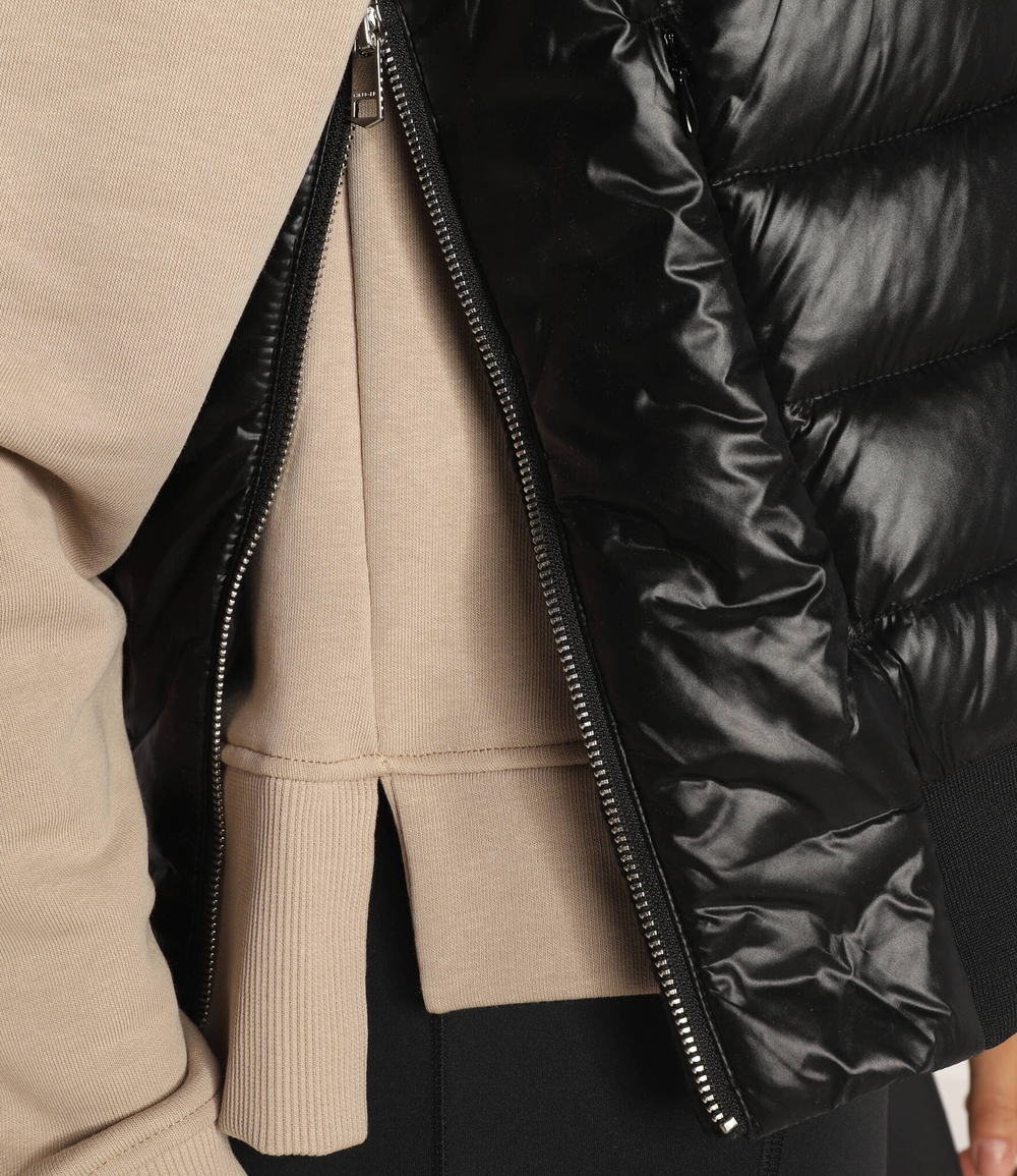 безрукавка Tommy Hilfiger - черный(WW0WW35079)