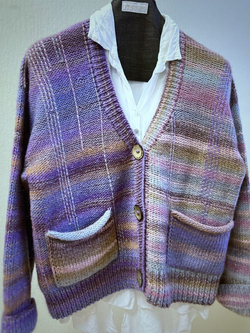 Вязаный кардиган оверсайз с V вырезом Spark на пуговицах