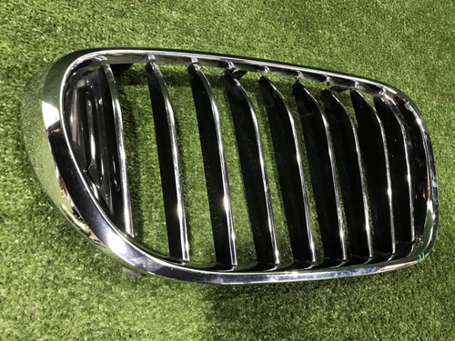 Решетка радиатора правая BMW 7er G11 G12 (2015-2019)