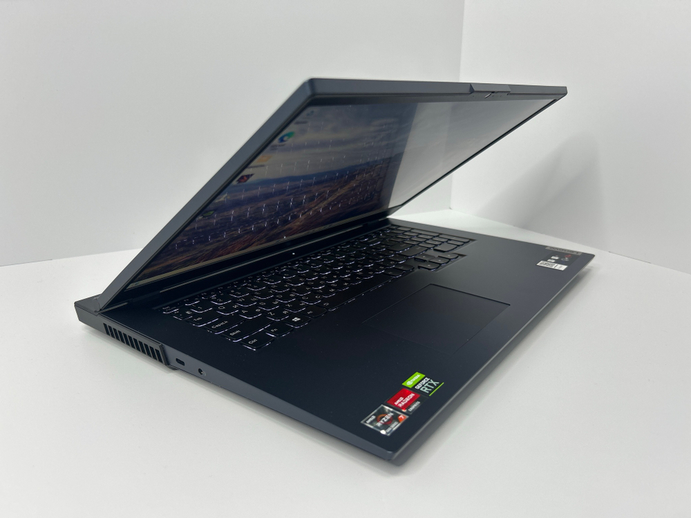 Ноутбук игровой Lenovo Legion 5 17ACH6H (82JY000DRU) 17.3"/AMD Ryzen 7 5800H/RAM 16GB/SSD 512GB/GeForce RTX 3070 8GB/1920*1080/IPS 144 Hz/Windows 10/Подсветка кл-ры: LED/черный. Состояние: C1