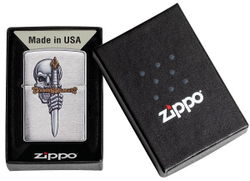 Зажигалка Zippo Sword Skull Desig с покрытием Brushed Chrome, латунь/сталь, серебристая, 38x13x57 мм