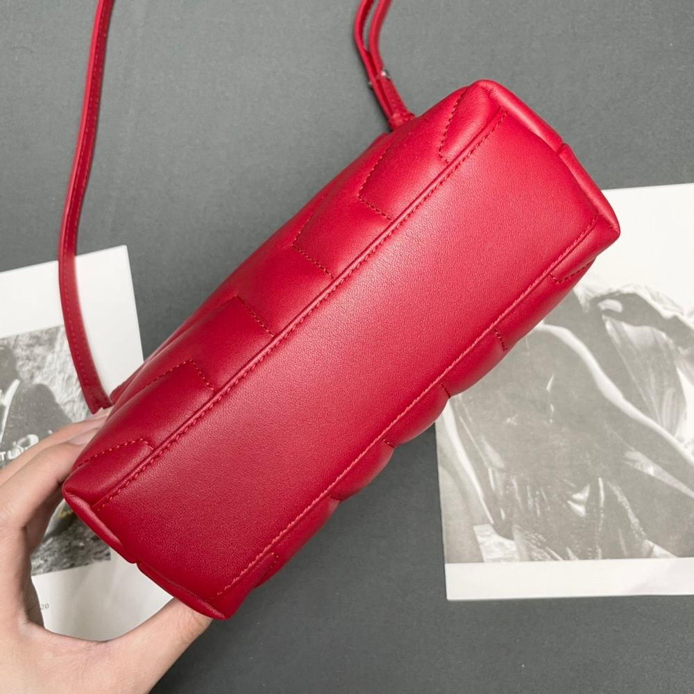 Saint Laurent Loulou 20 cm