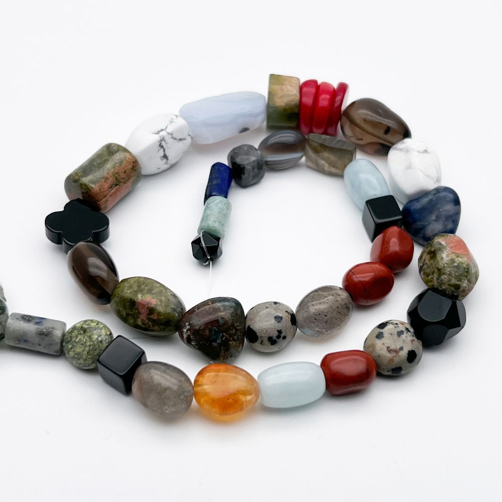 Натуральные камни микс бусины, размер около 6-18 мм, цена за нить 38 см