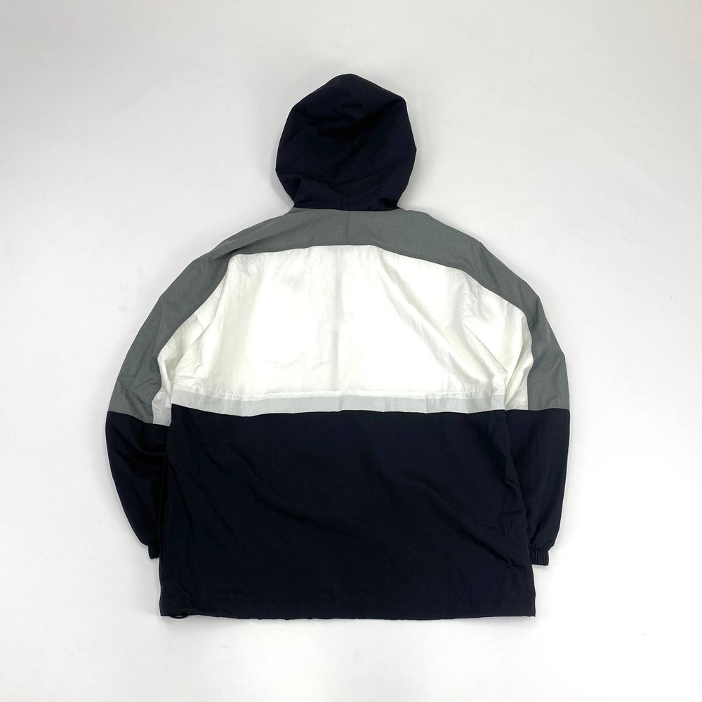 Ветровка Nike