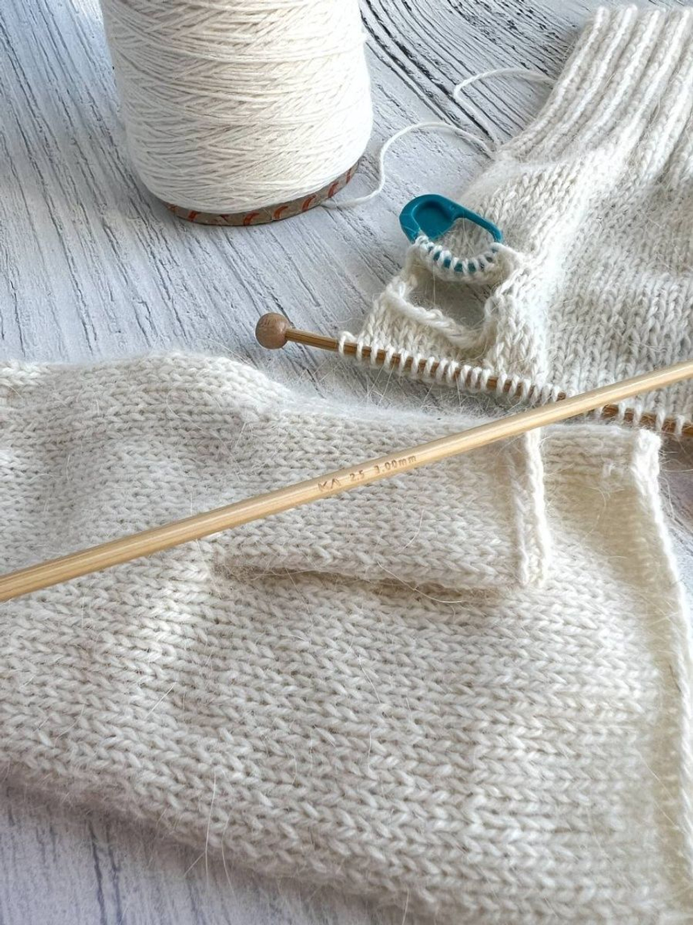 Трикотажная пряжа ангорка