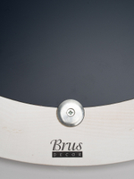 Зеркало интерьерное в круглой раме из дерева. 56 см