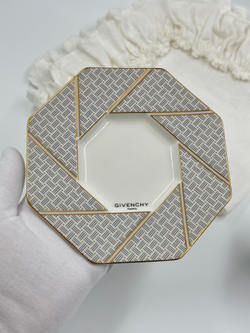 Кофейная пара с геометричным узором Givenchy by Yamaka