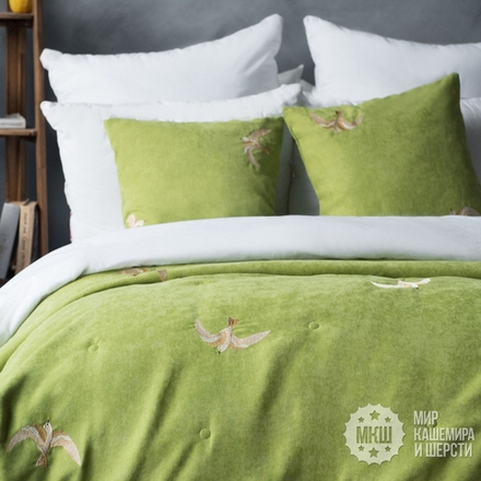 Покрывало на кровать с вышивкой ЛИБЕРТТ (арт. BL02-264-03) - зеленое