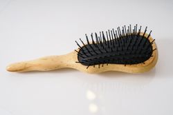 S-HEART-S Расческа Emit