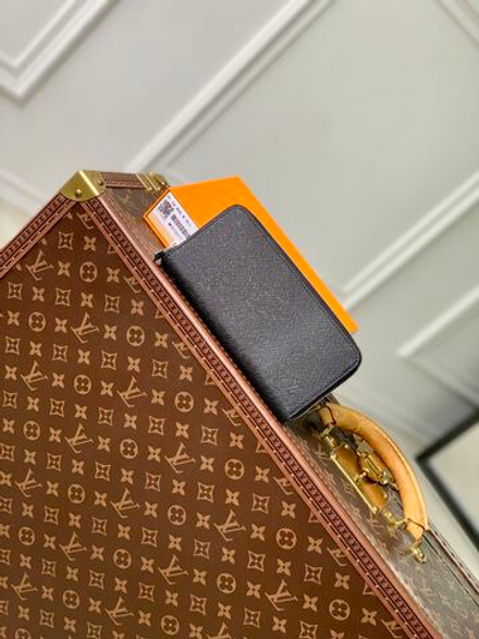 Louis Vuitton Zippy Wallet Horizontal