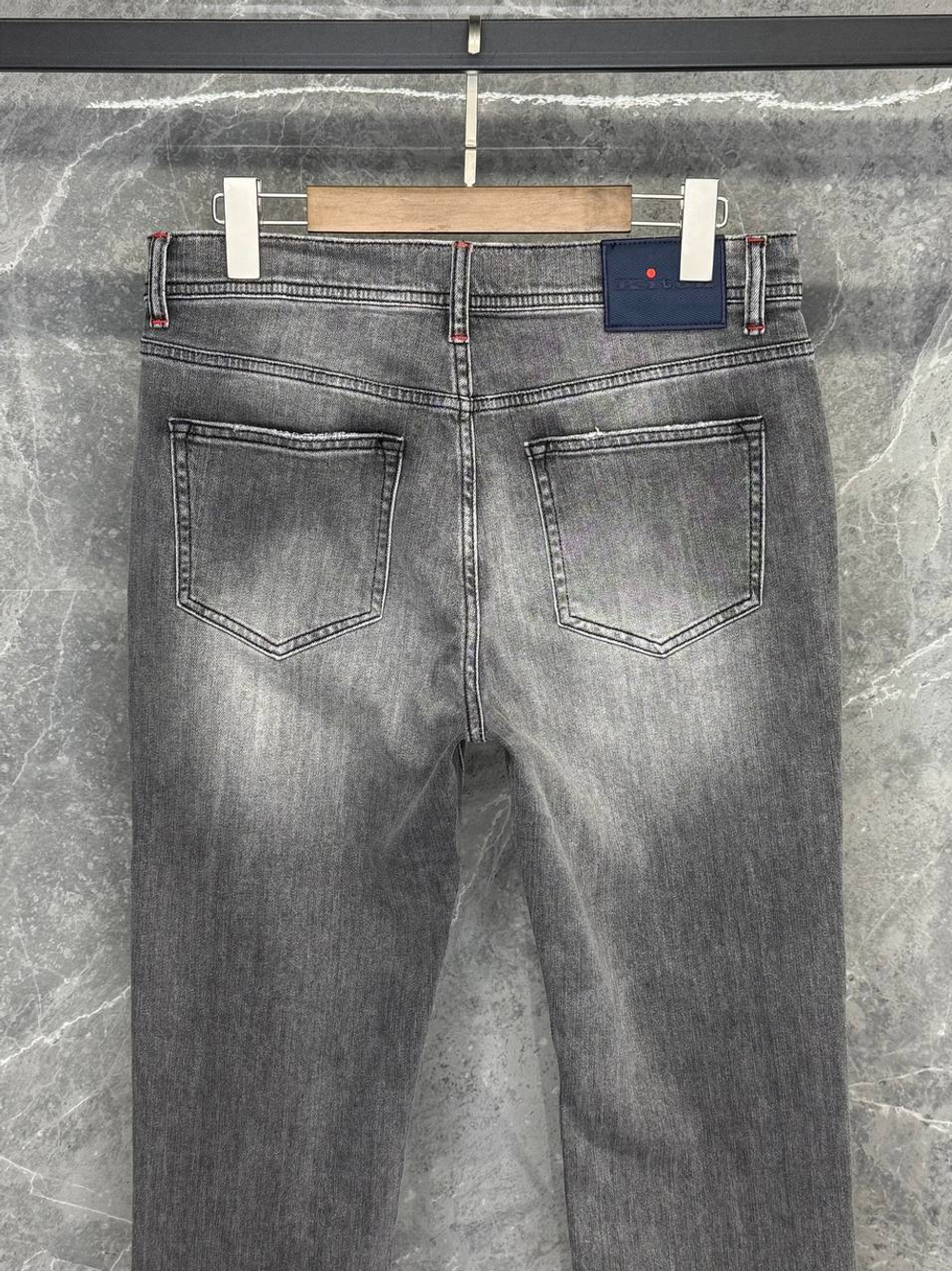 Джинсы Kiton