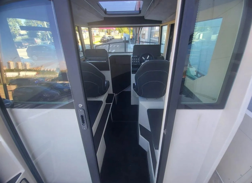 Катер Windboat-7.0