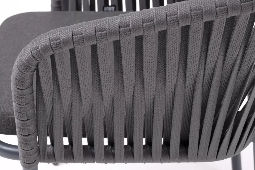 "Бордо" стул плетеный из роупа, каркас алюминий темно-серый (RAL7024) муар, роуп серый 15мм, ткань темно-серая 027