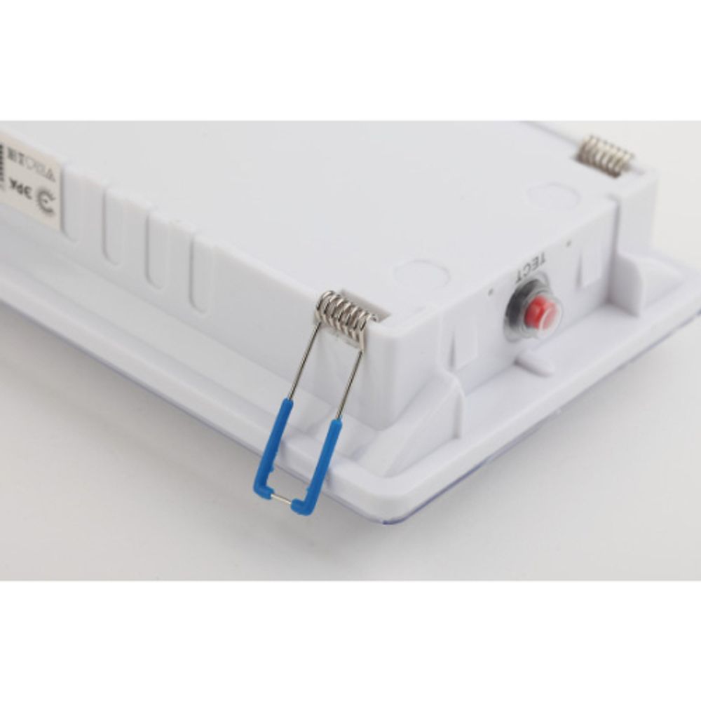 Аварийный светильник светодиодный ЭРА DPA-301-1-65 постоянный/непостоянный 40LED 3ч IP65