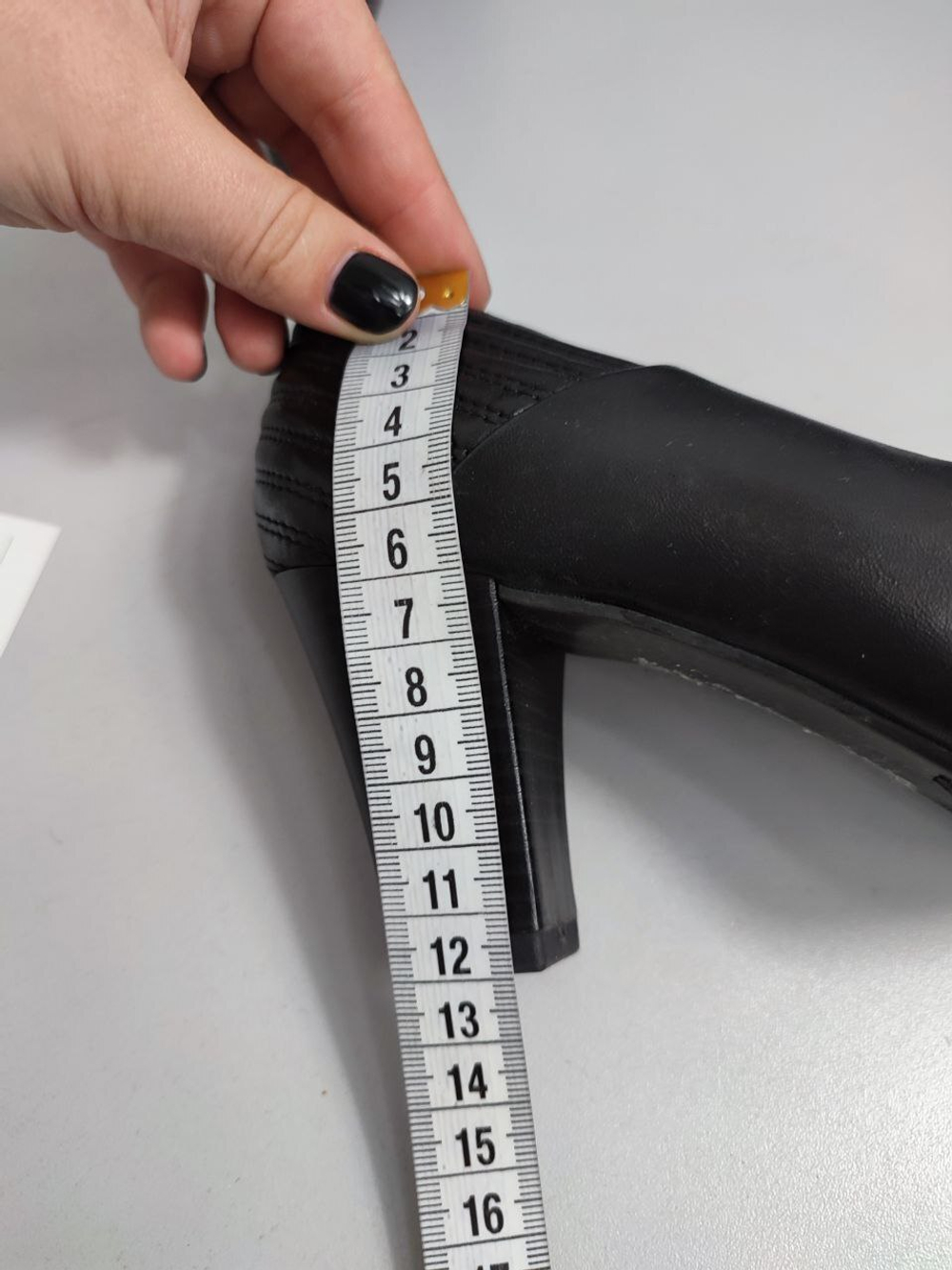 Туфли Caprice лаконичные 37/38  размер