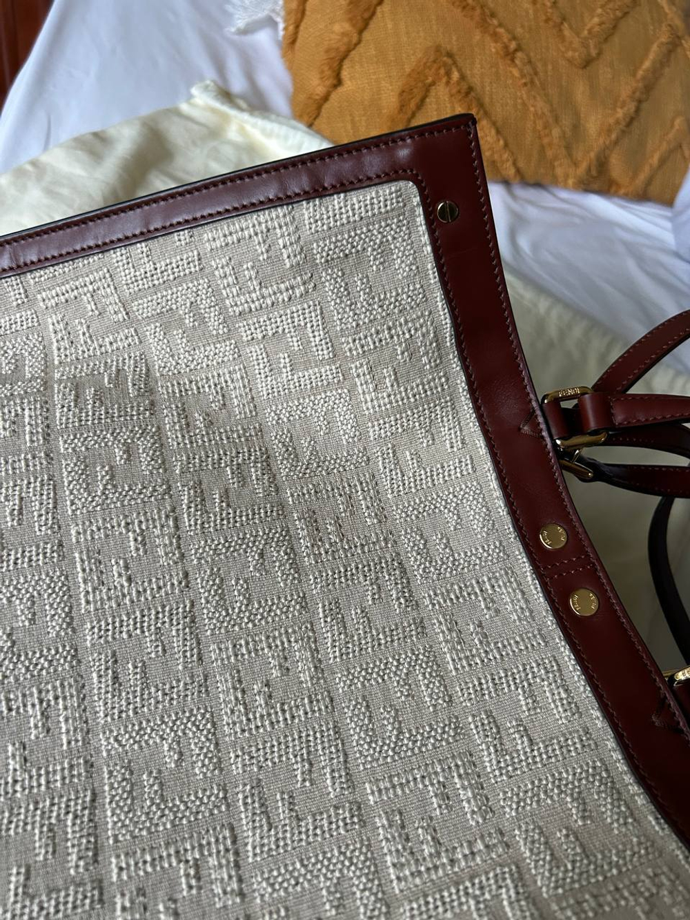 Сумка Fendi Peekaboo X-Tote