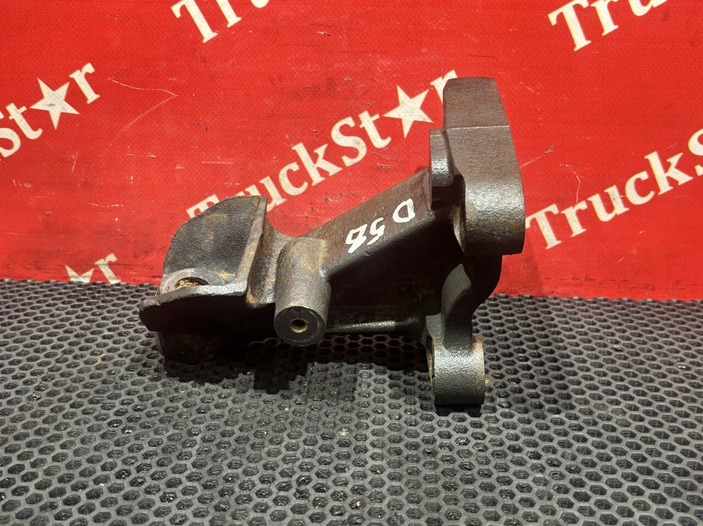 Кронштейн двигателя передний левый 2019г.