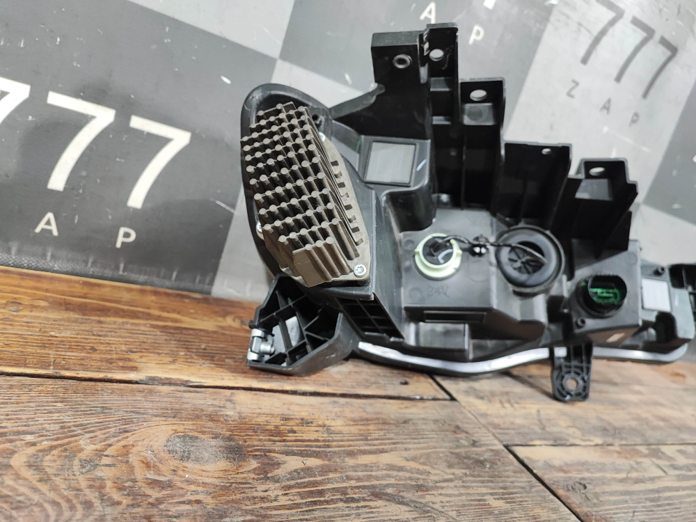 Фара ДХО левая Changan CS35 Plus 21-нв Б/У Оригинал S111F2805010305AA