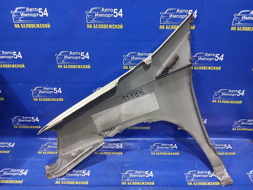 Крыло переднее правое NISSAN LIBERTY 2002-2004